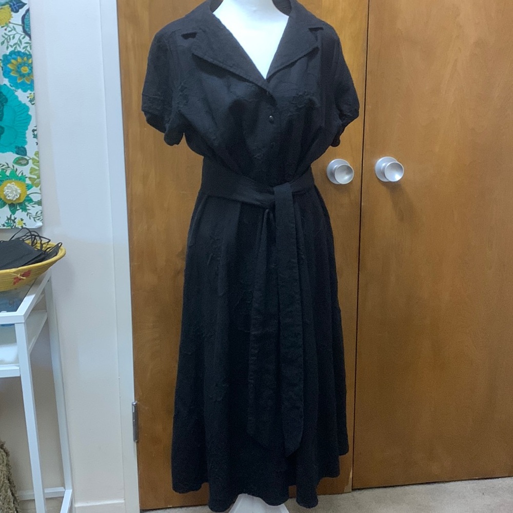 Lane Bryant Black Button top dress with embroidered detail SZ 14w